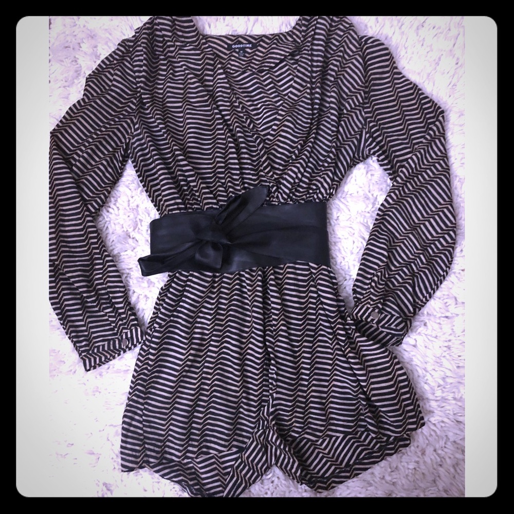 Shorts romper with faux leather belt
